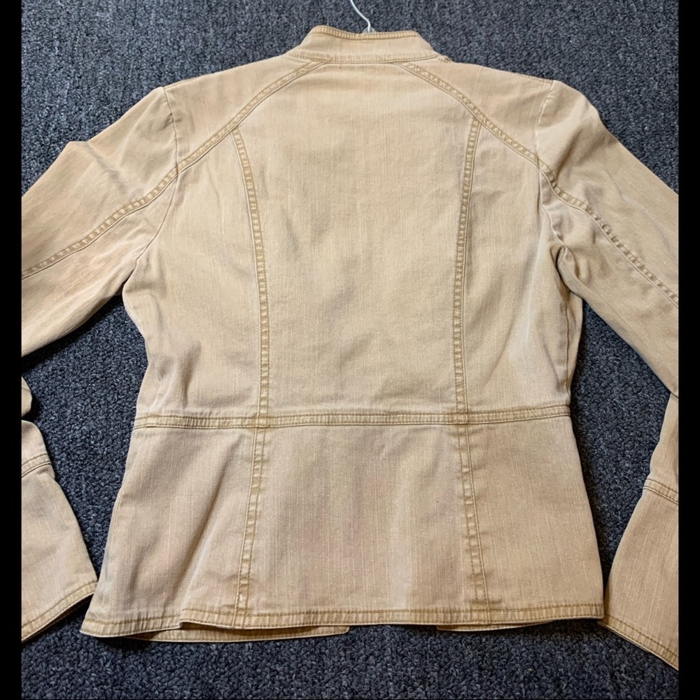 Jacket - Picture 2 of 3